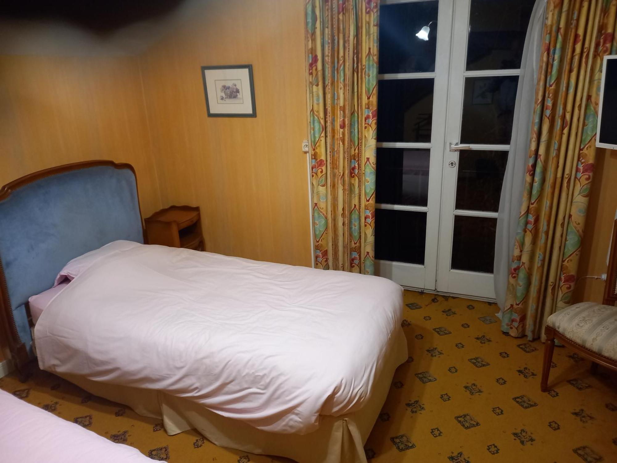 Hotel Tromcourt Couvin Zewnętrze zdjęcie